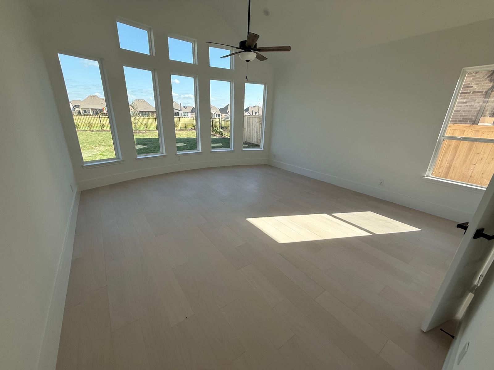 Contemporary Kitchen